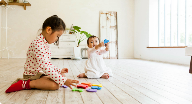 子ども　遊び中　写真